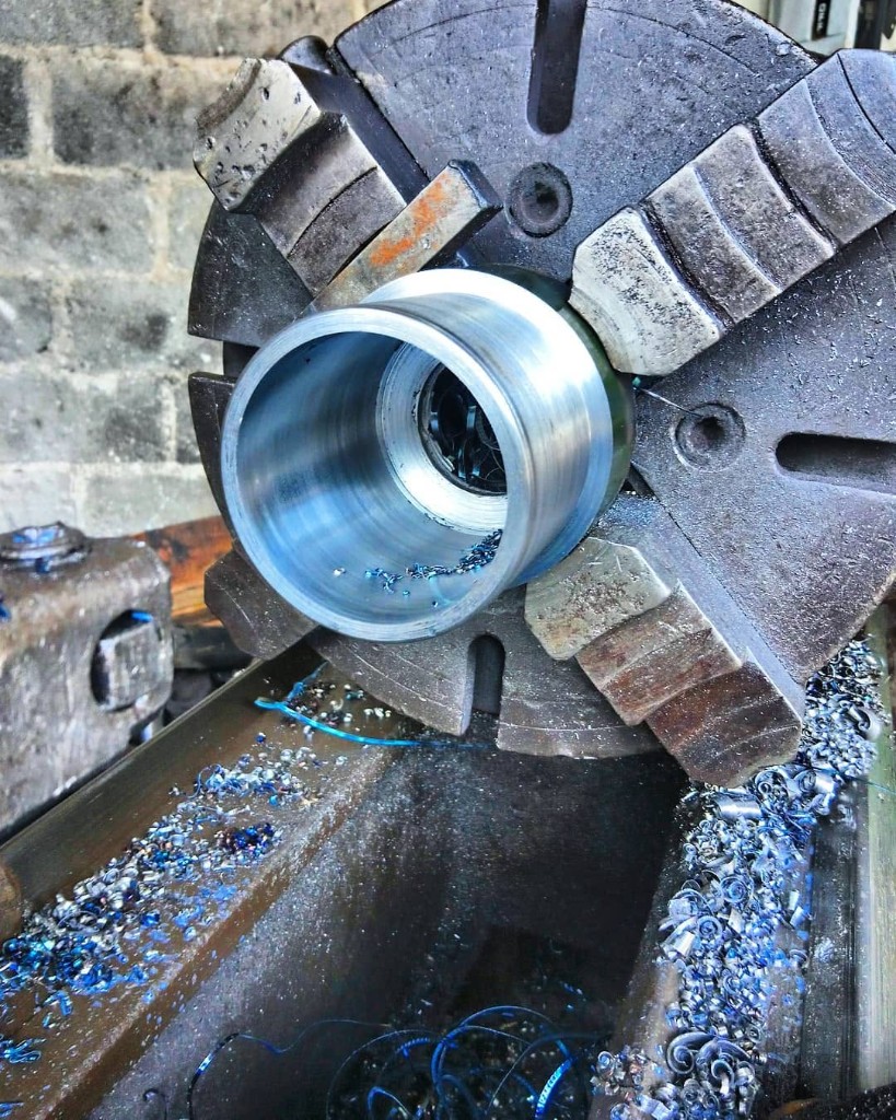 Torno y mecanizado de precisión